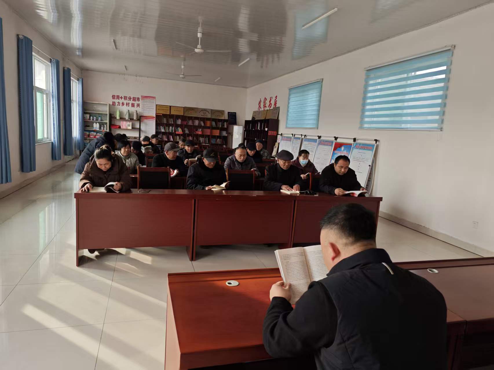 b2ba7f653597d9b4426f24a9a4b4609ajpg