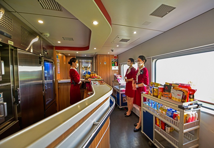 《”绿巨人“背后的普通人》组照 张晋彤摄 13935407409 (8)