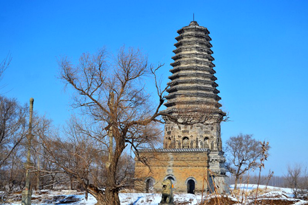 (康平县郝官屯镇的辽代古塔) (康平县郝官屯镇的辽代古塔).png