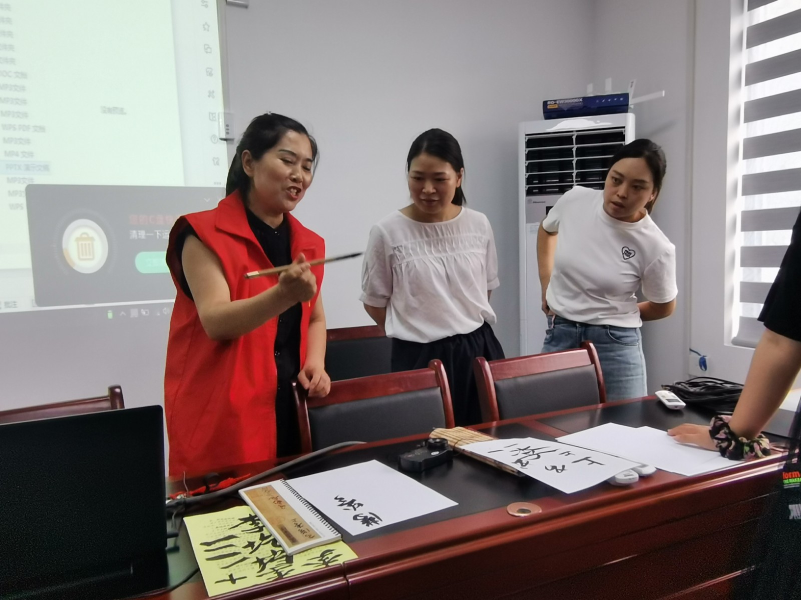 cfd91f440e46c3c70eb42aef01a85cc