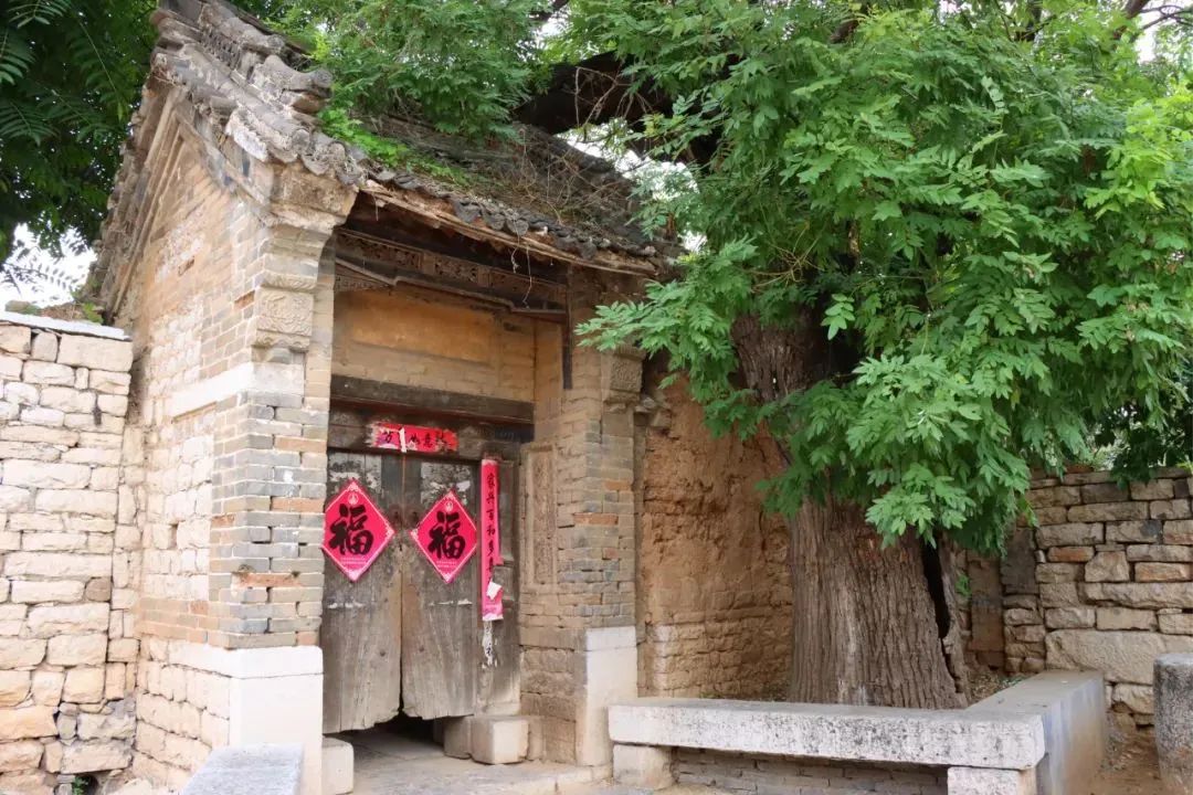 ccbff1a988e477a8210bd99c1d39963d ccbff1a988e477a8210bd99c1d39963d.jpg