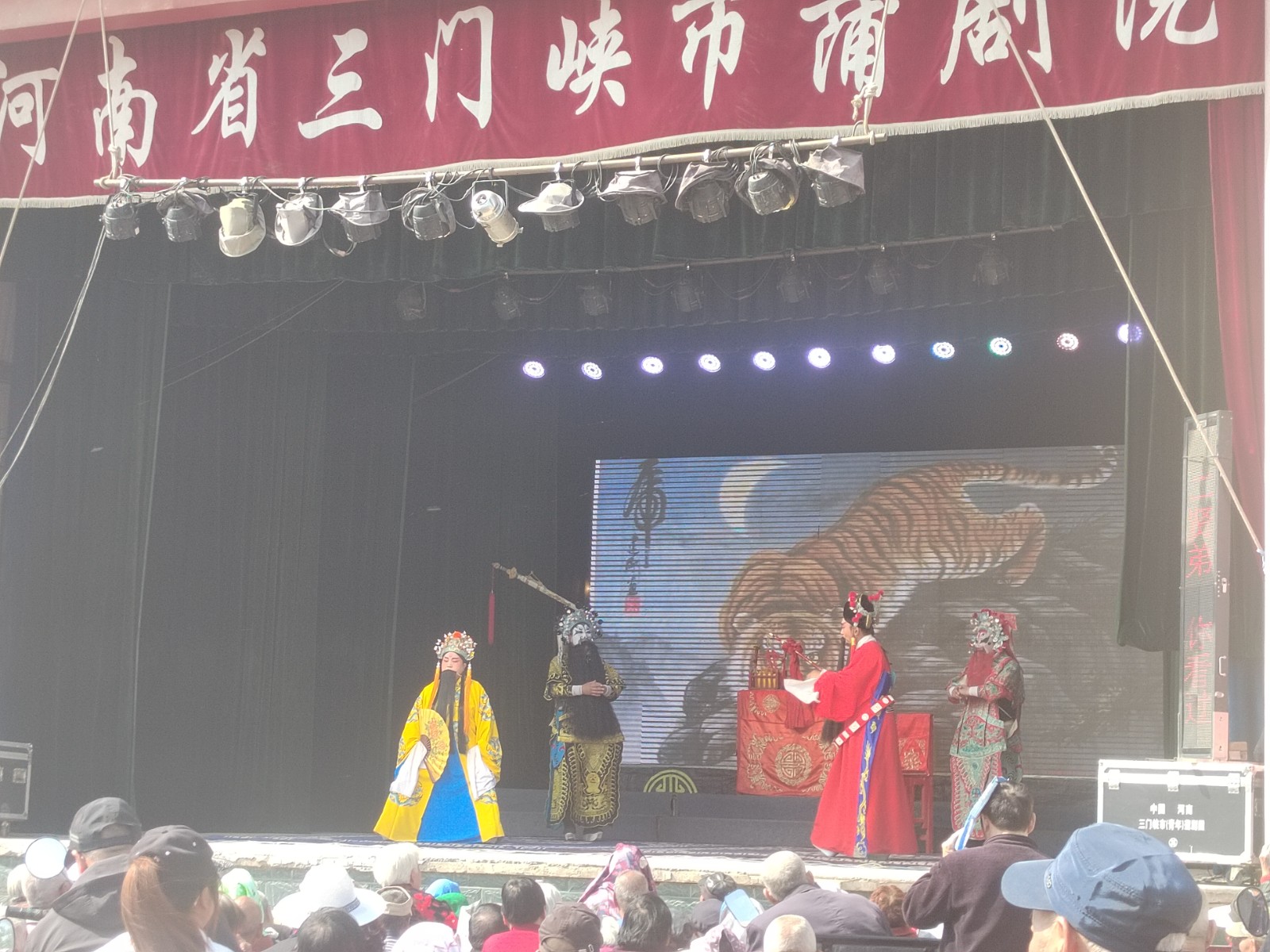 fc8b3bb73d9748e7ac8e7560f3d46fb