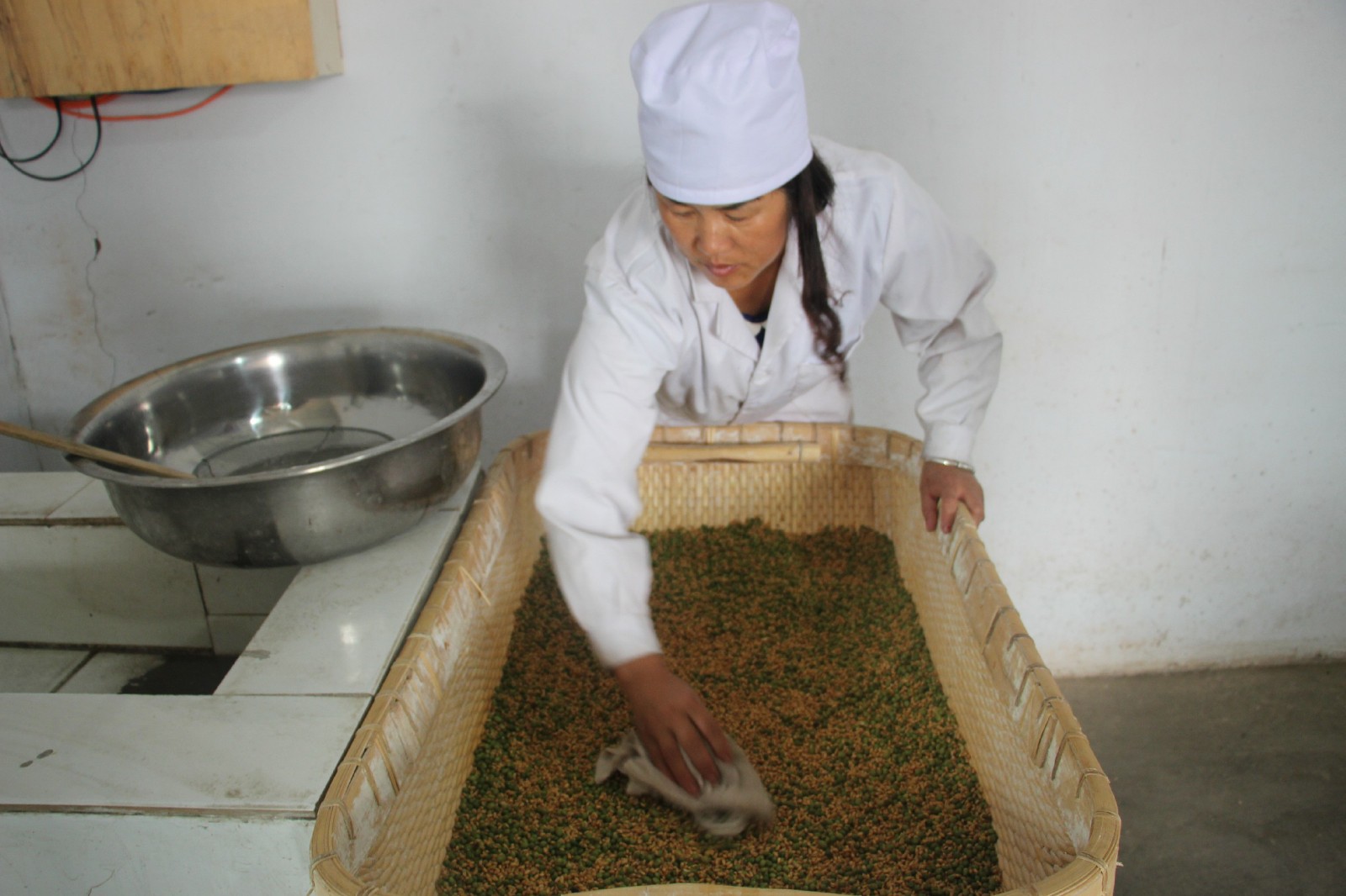 擦洗~1 擦洗~1.jpg