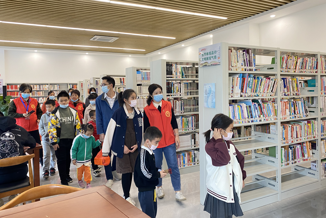 1635237197(1) 1635237197(1)