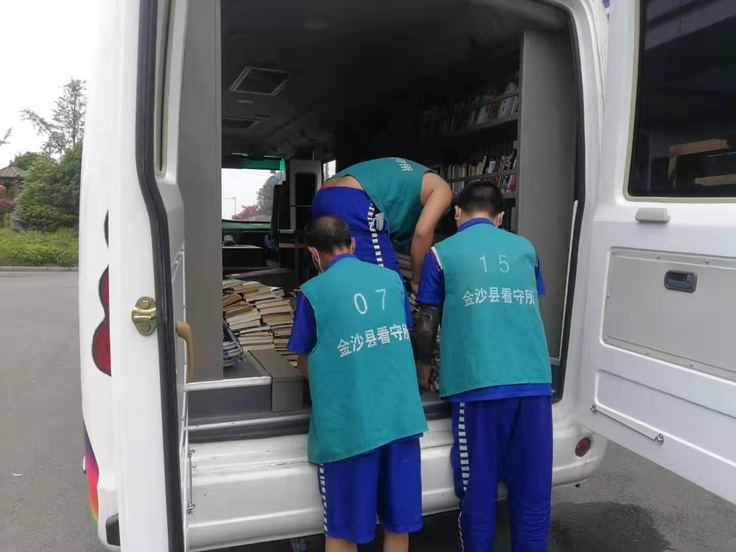 2 2.jpg?v=1763901627626