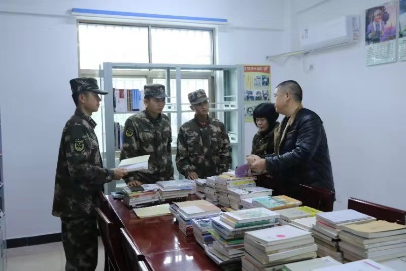 送书2 送书2.jpg?v=1762195359991