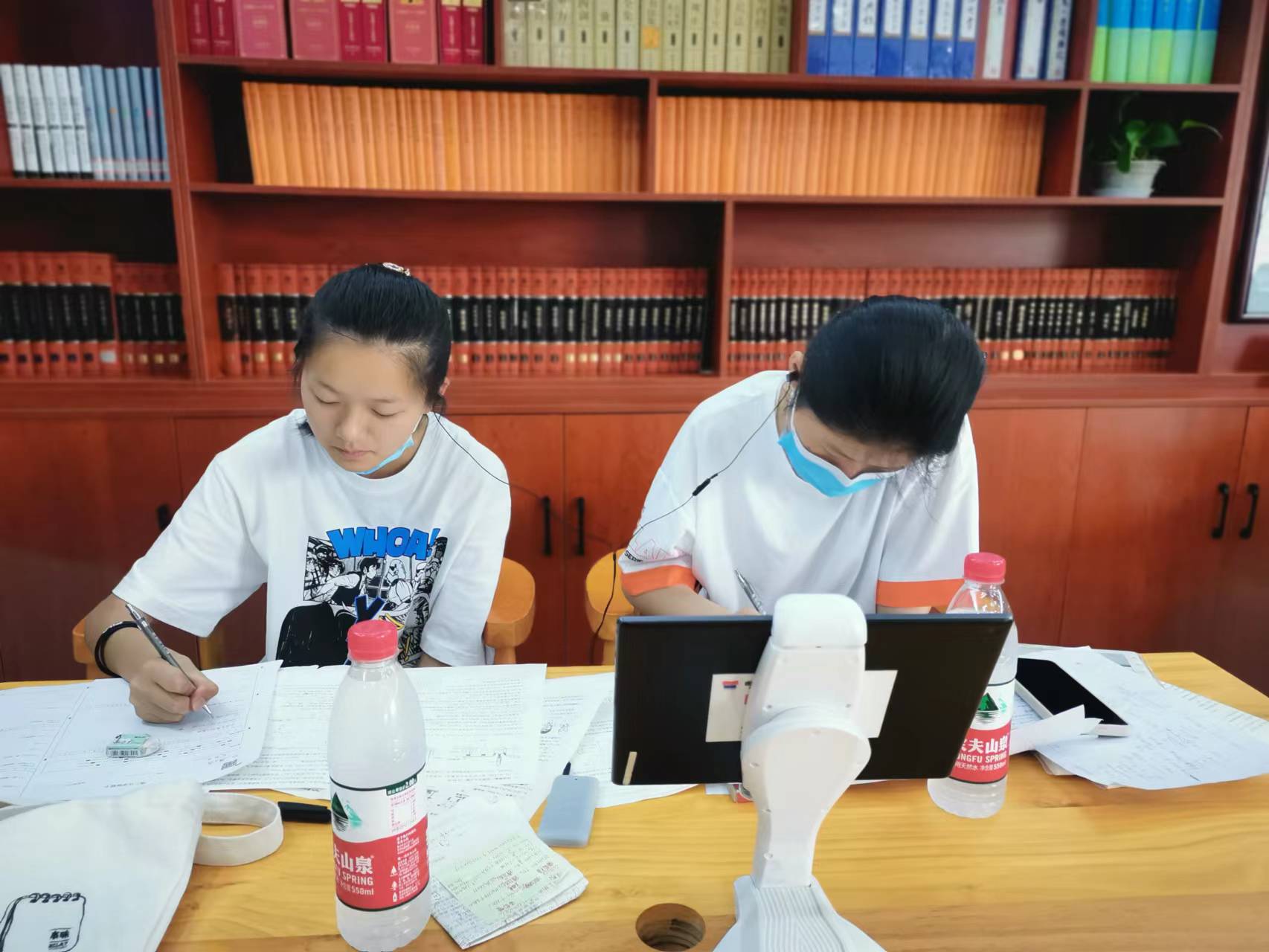 f57049b832b41af7933496c52476012