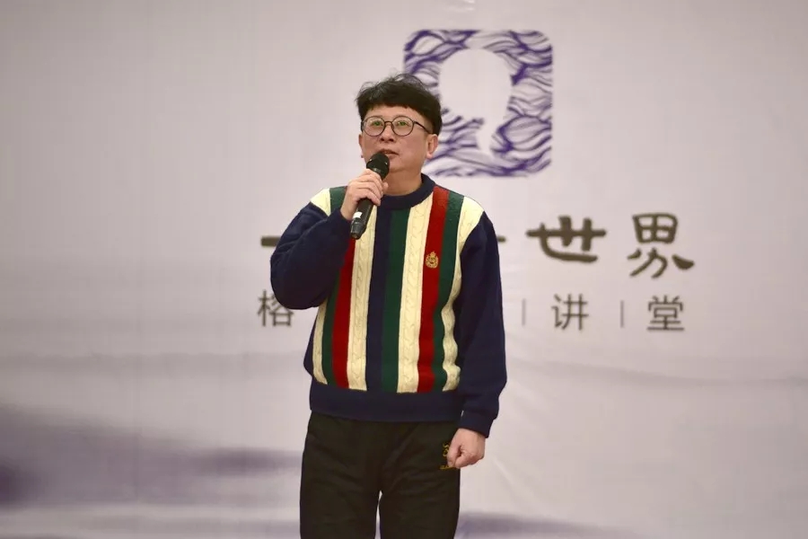 一人一世界3赖董川.webp 一人一世界3赖董川.webp