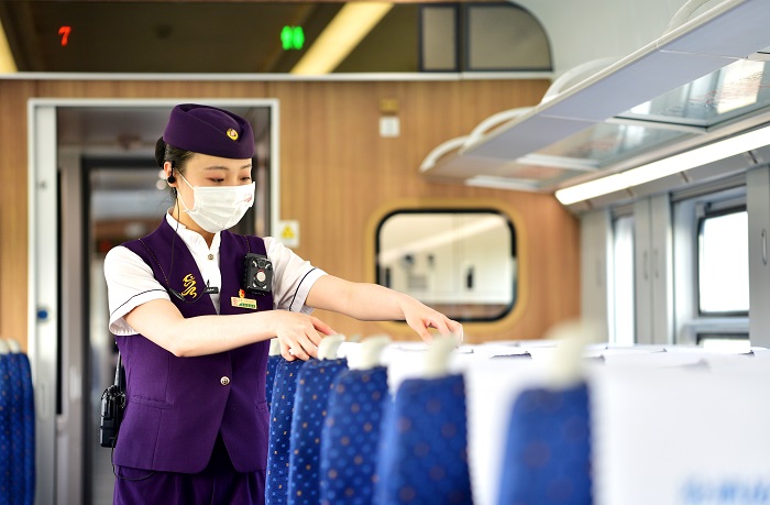 《”绿巨人“背后的普通人》组照 张晋彤摄 13935407409 (7)