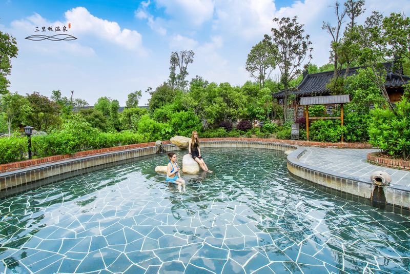 罗田三里畈温泉 (1).jpg