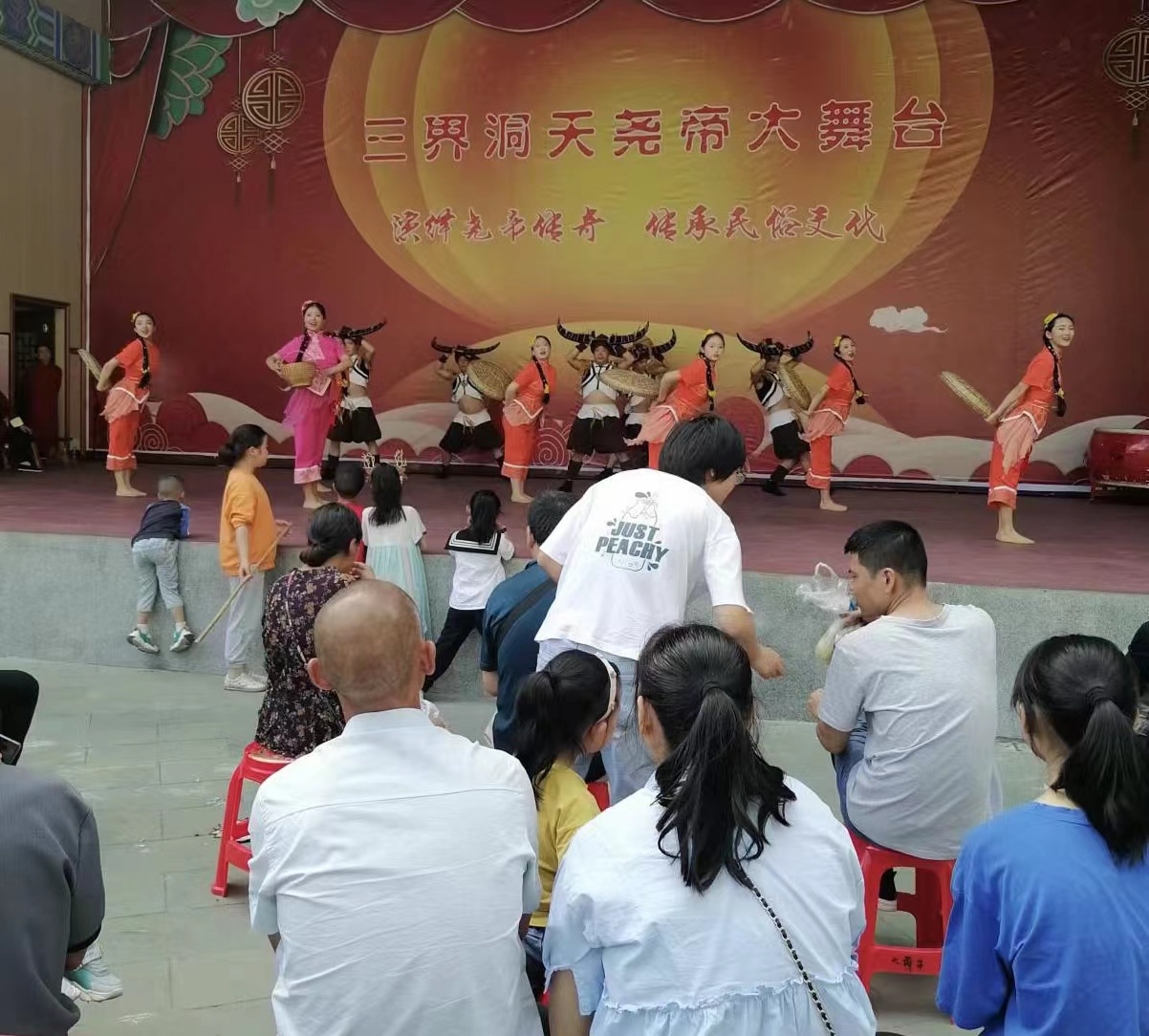 c5f6ef38b52145561ae201ee5740111 c5f6ef38b52145561ae201ee5740111.jpg