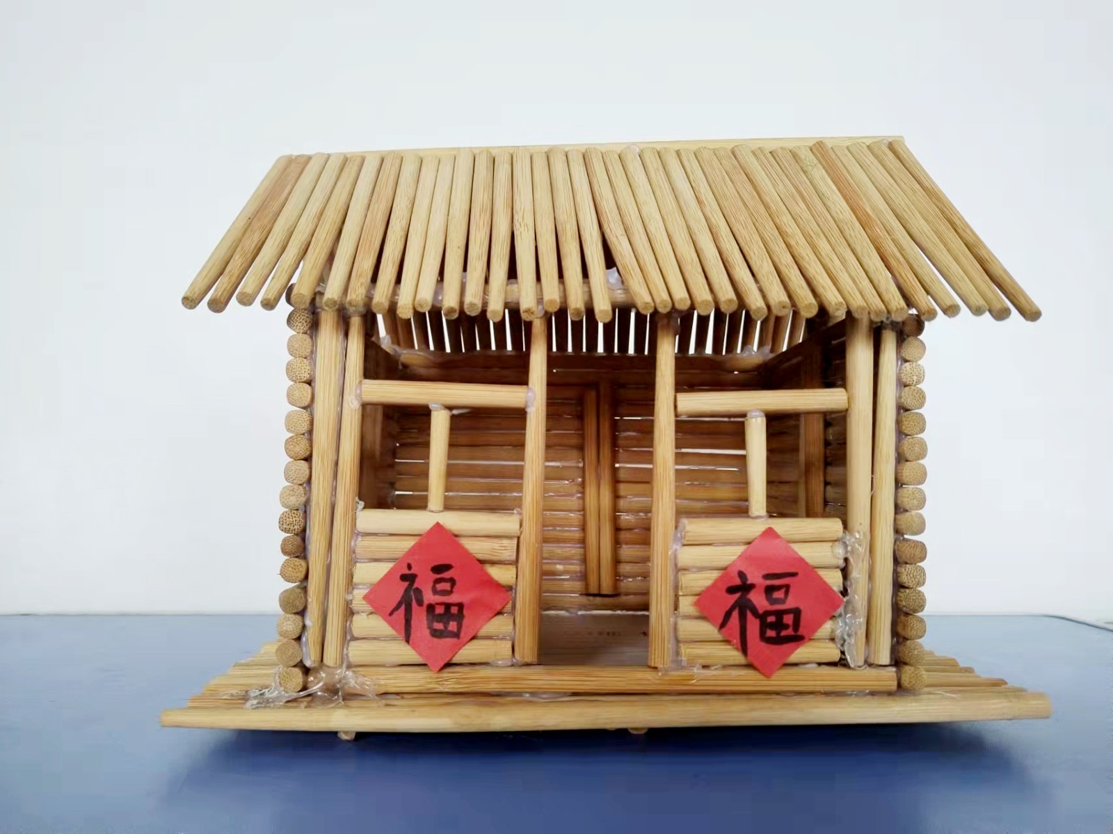 新华小学 一三班 李昶元