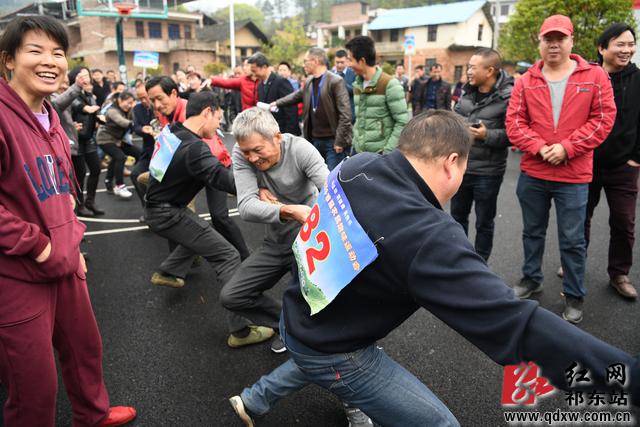 比赛中 比赛中.jpg