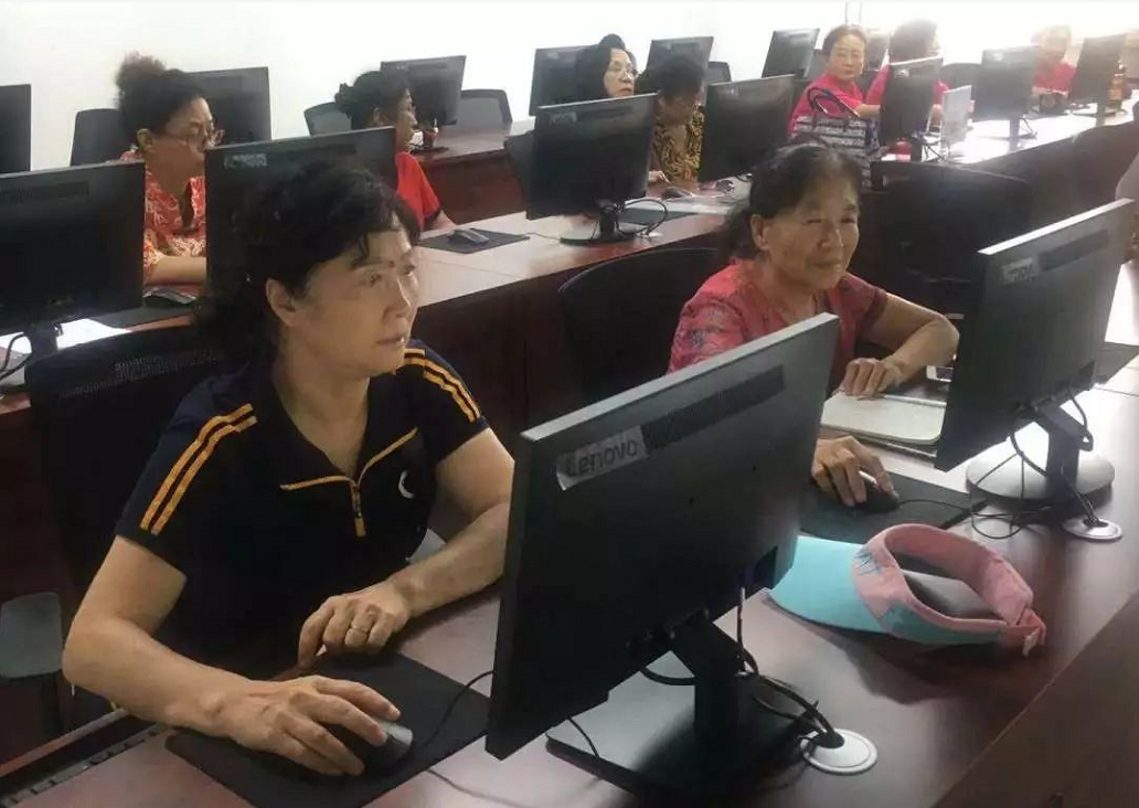 15704970696939726 15704970696939726