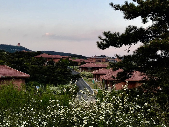 《榆次乌金山》 候英