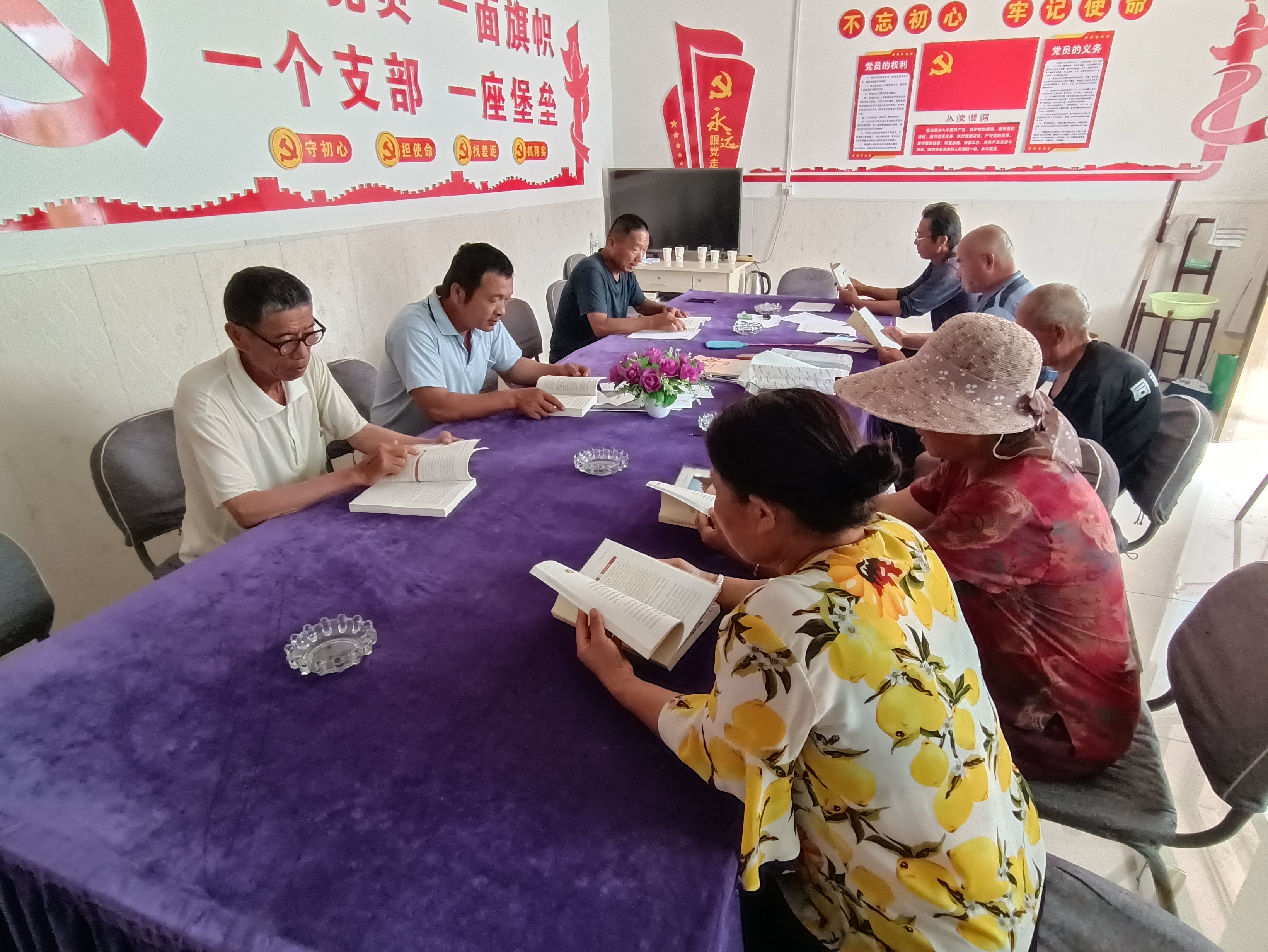 【冠县】讲党史故事 读万卷好书--赵屯