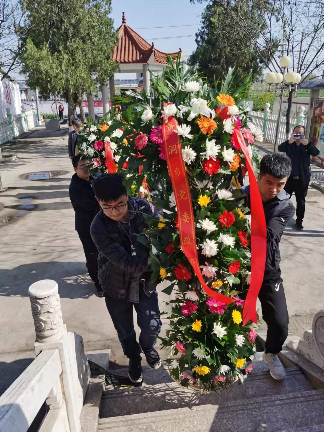 WPS图片(1) WPS图片(1)