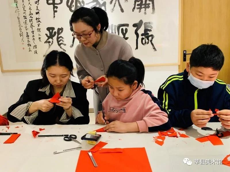 剪纸活动成功举办8