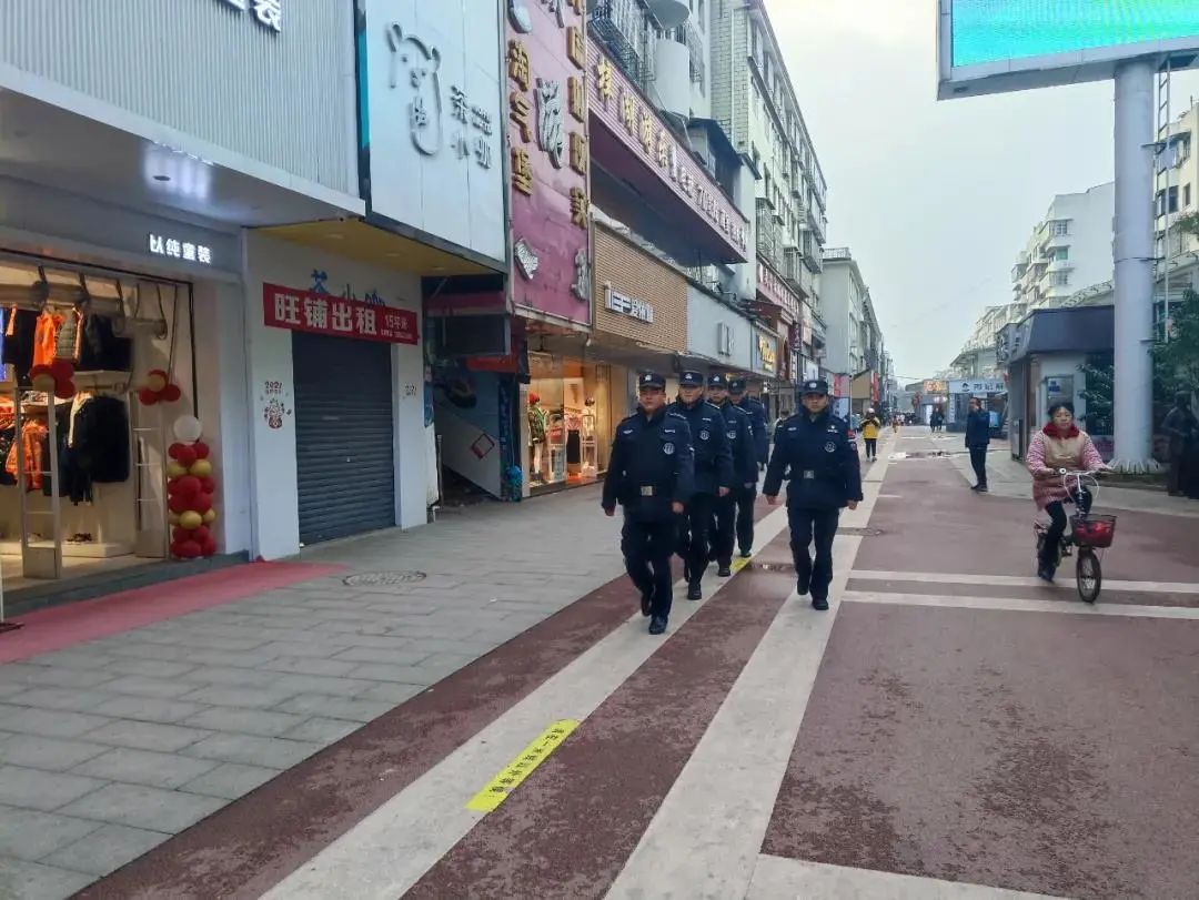 44 44.jpg?v=1765880443300