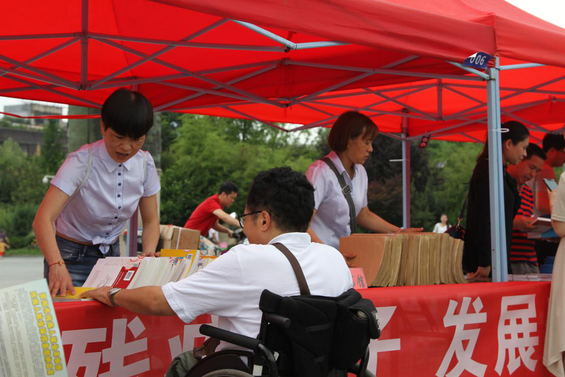 1527128960313581 1527128960313581