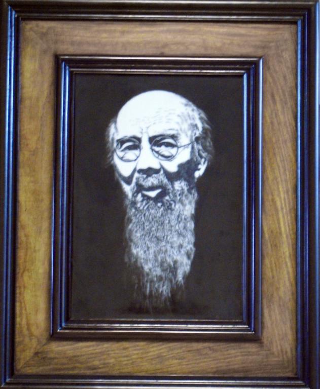 袁文潮刻瓷作品---齐白石像