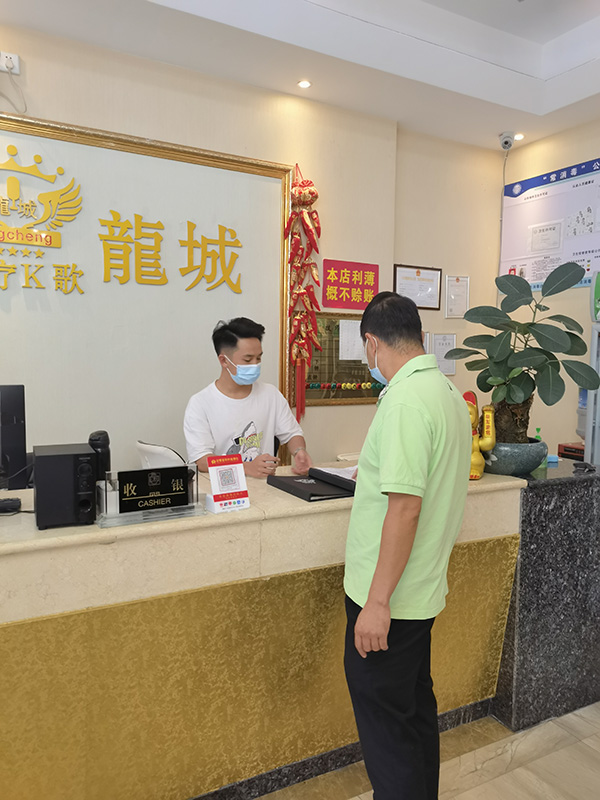 8b5dbd3f1371932c27a3cfdd4c9a5b1