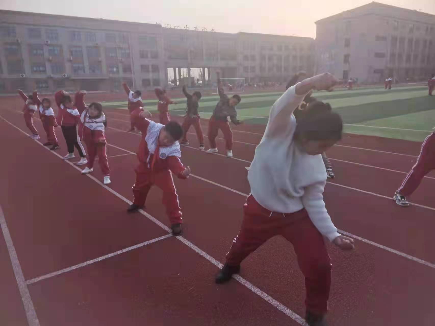 【度假区】李海务街道文化站举办非遗二郎拳进校园活动