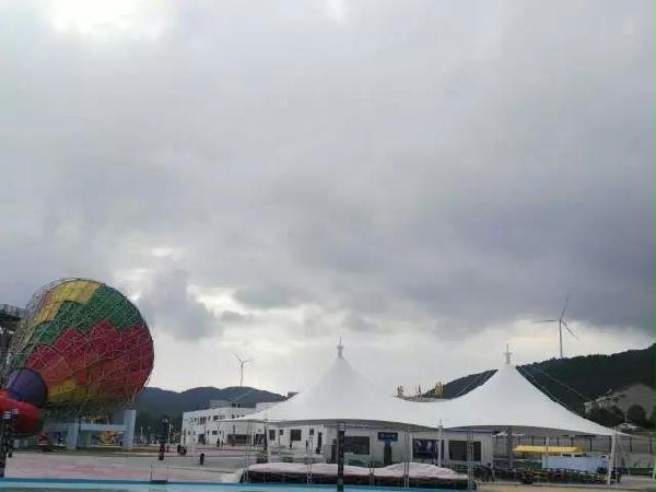 http://lyw.hghyyl.com/picture/0/s1808151611159425969.jpg