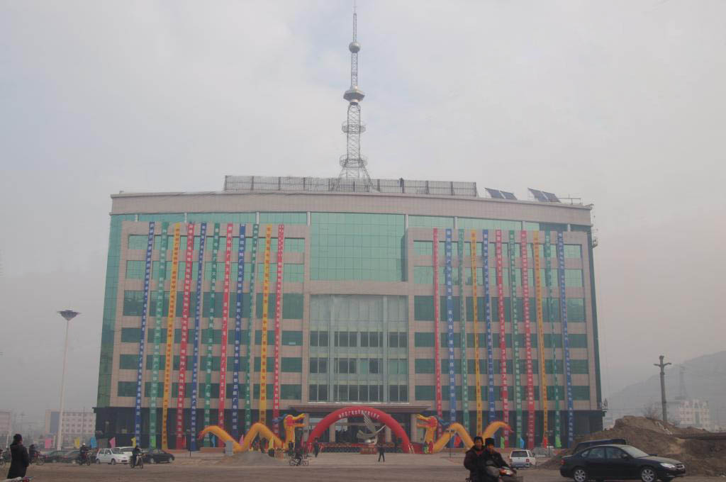 以宣传为重要辅助手段,烘托“全民阅读”氛围