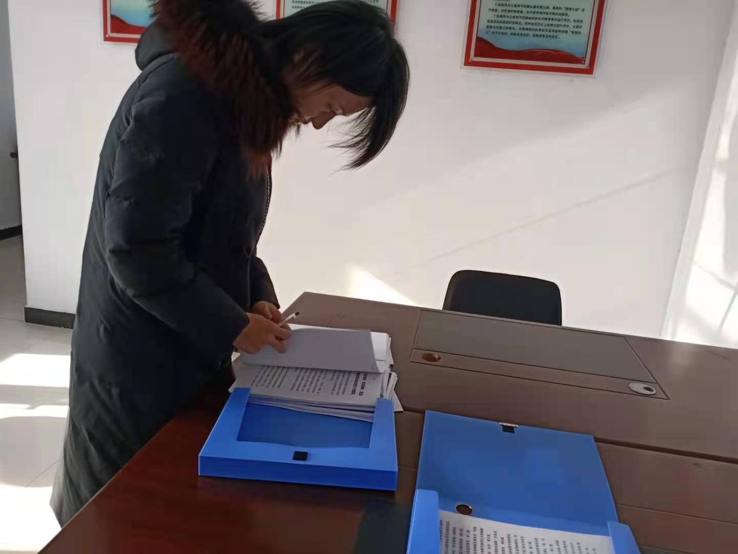 0f37d1a4bf6aaf2d42b9ce21bccb8bd