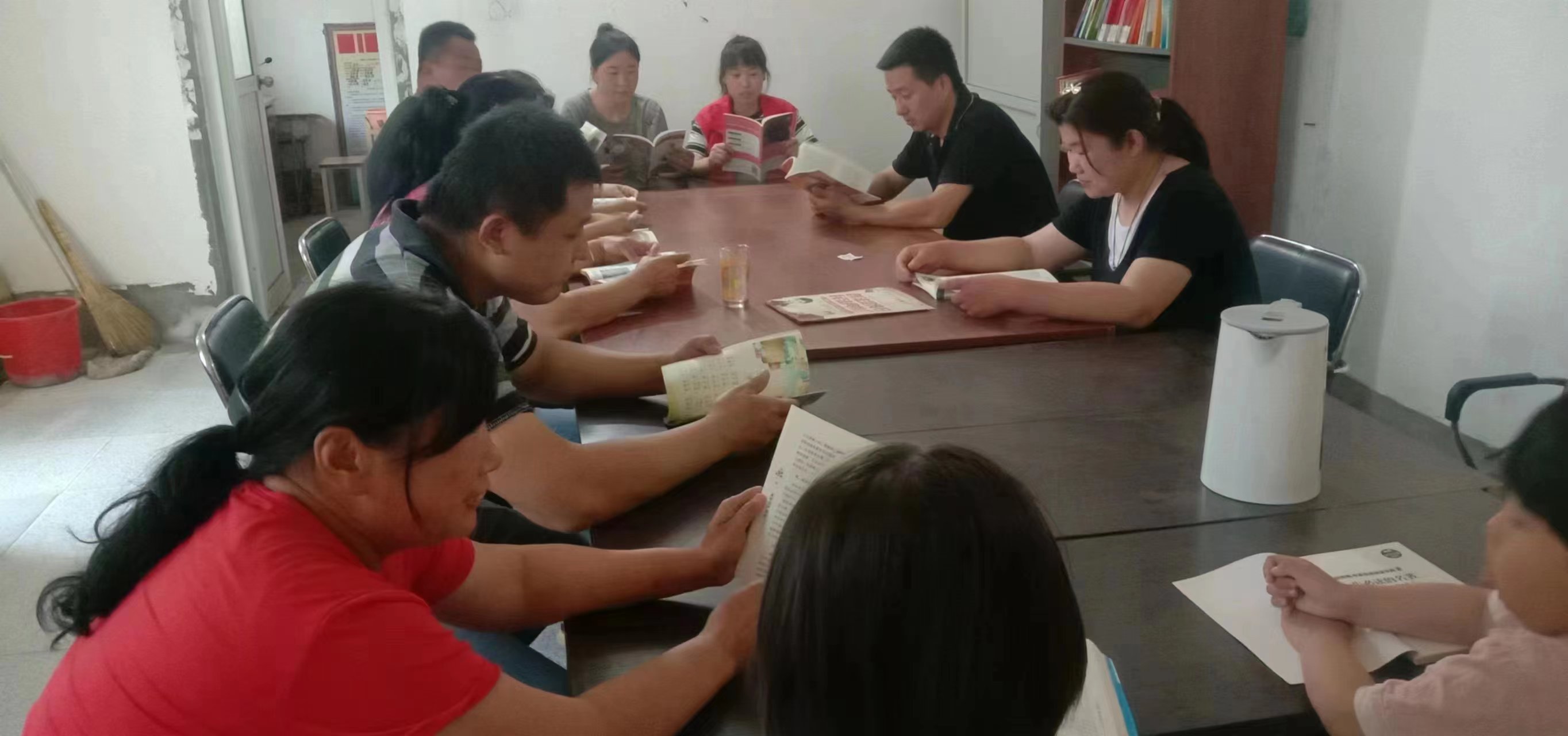  【冠县】范寨镇“阅读小康气象 奋进振兴征程”全民阅读