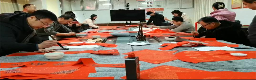【莘县】王奉镇开展“百灵鸟迎春送福 挂红灯贴春联 欢欢喜喜过小年”活动
