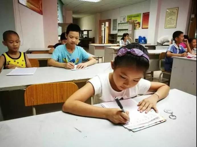 12少儿硬笔书法