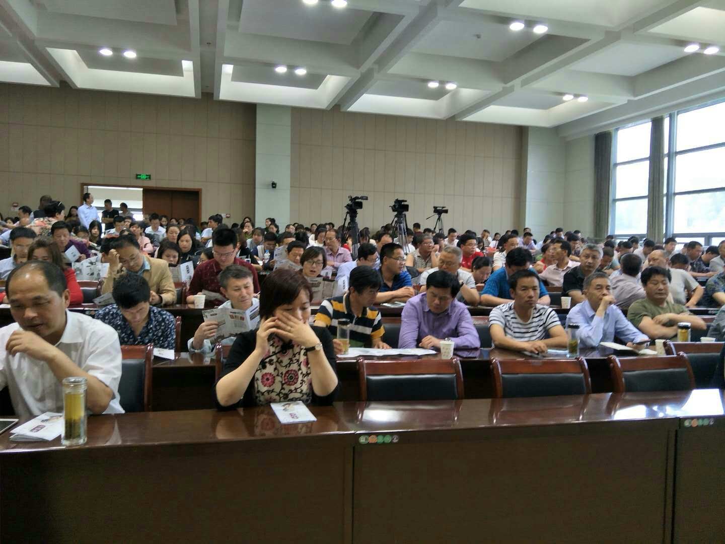 mmexport1526192780925