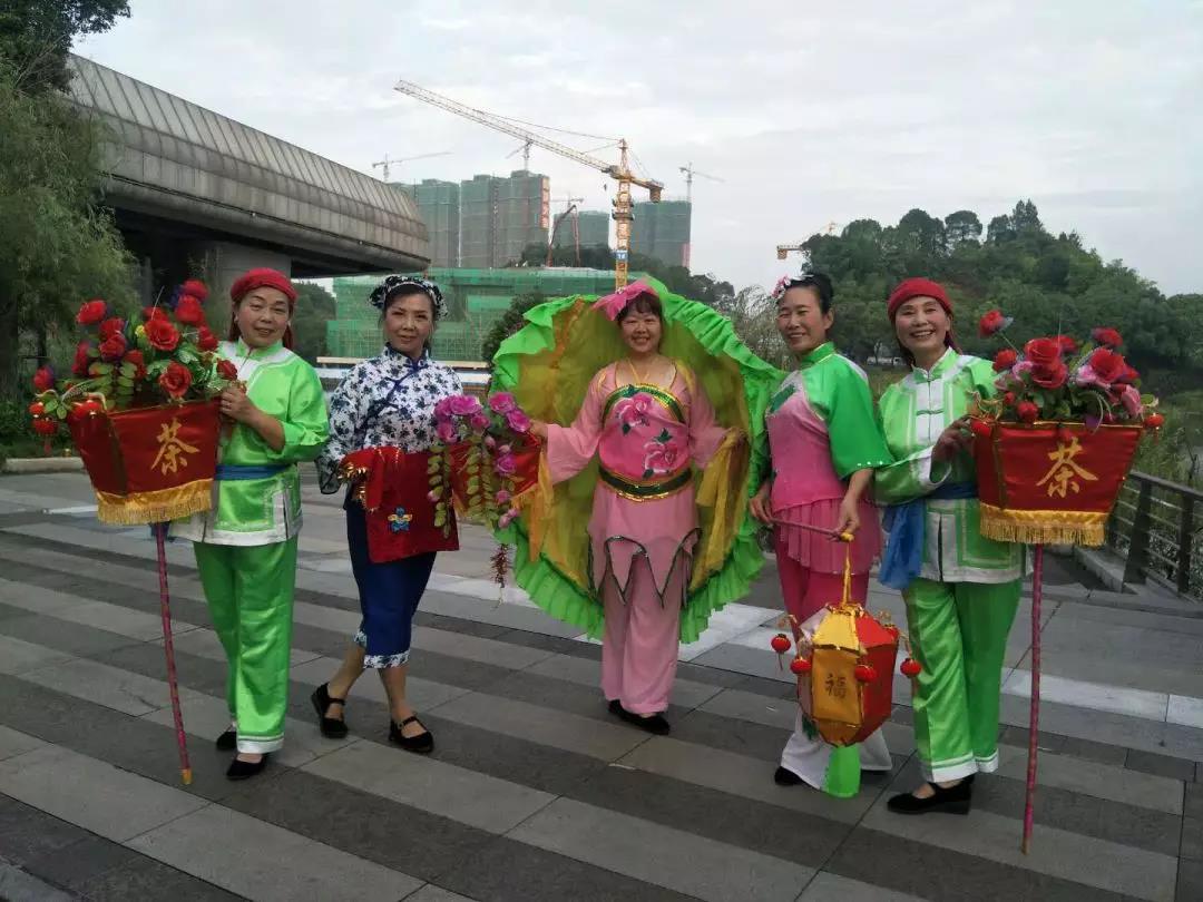 莲花茶灯舞 莲花茶灯舞.jpg