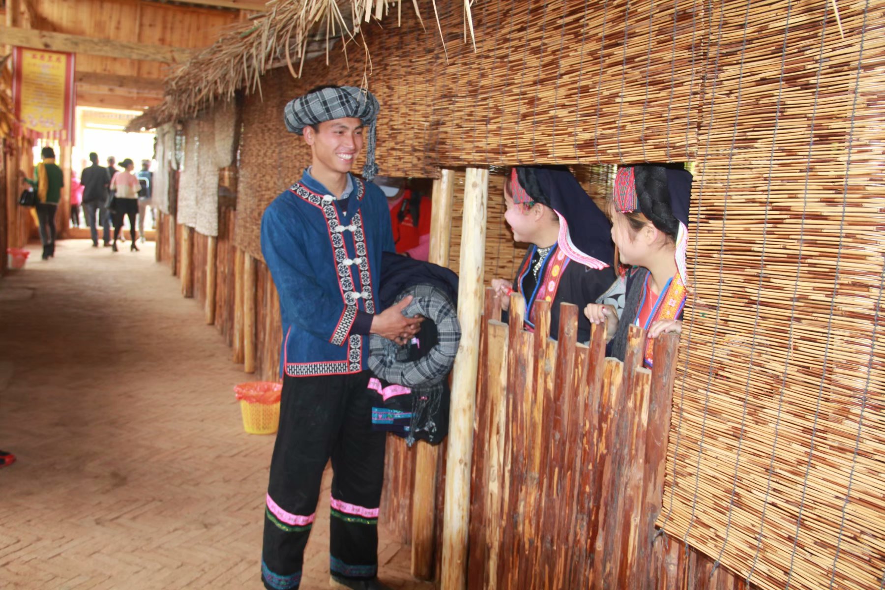 4 4.jpg?v=1762818217888