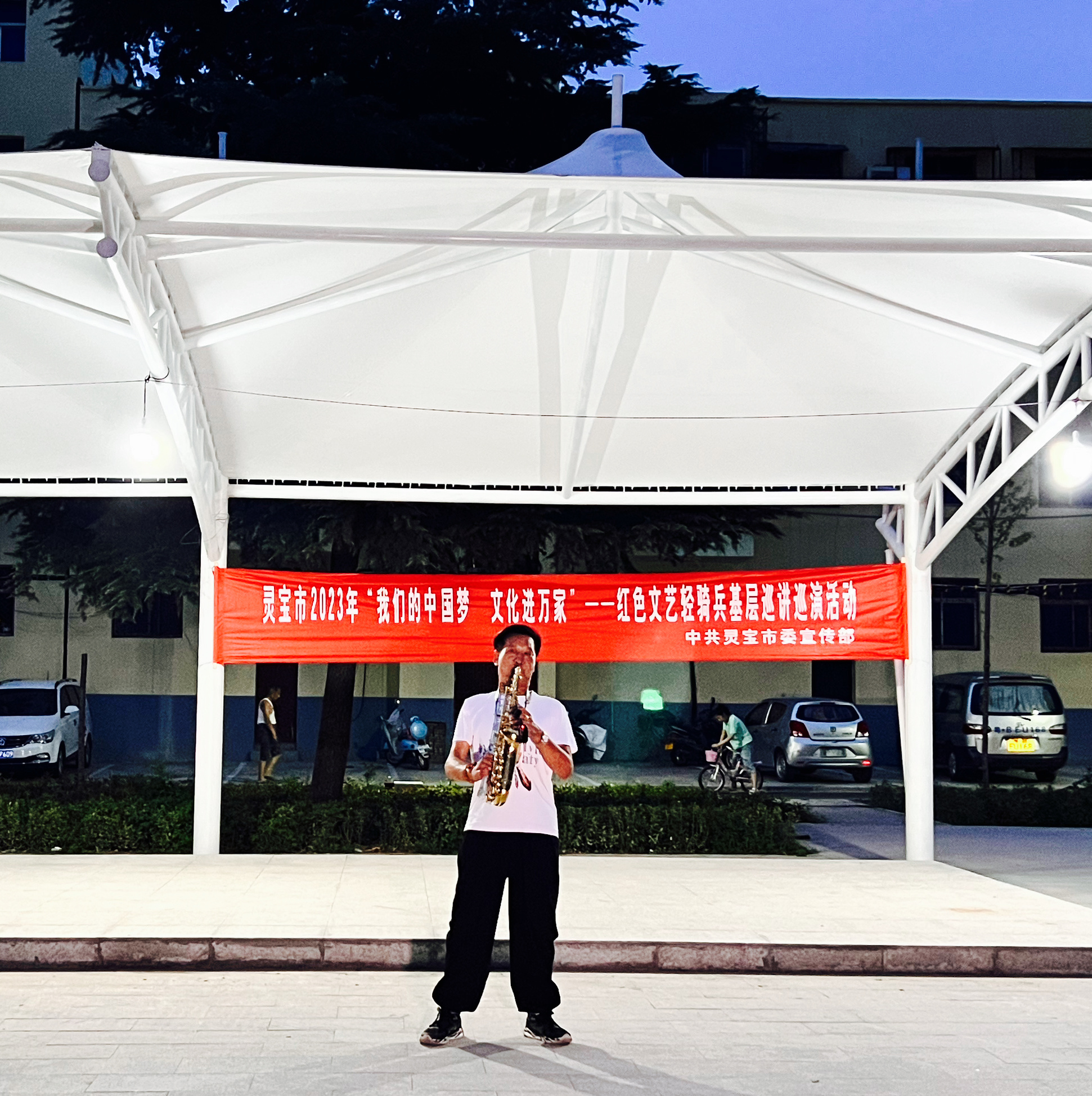 12efd788a4c085252b61f1a64288a94