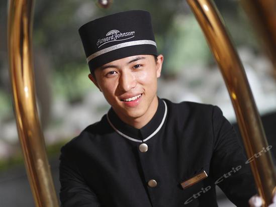 第四节前厅部岗位职责与素质要求(讨论部分) 一,前