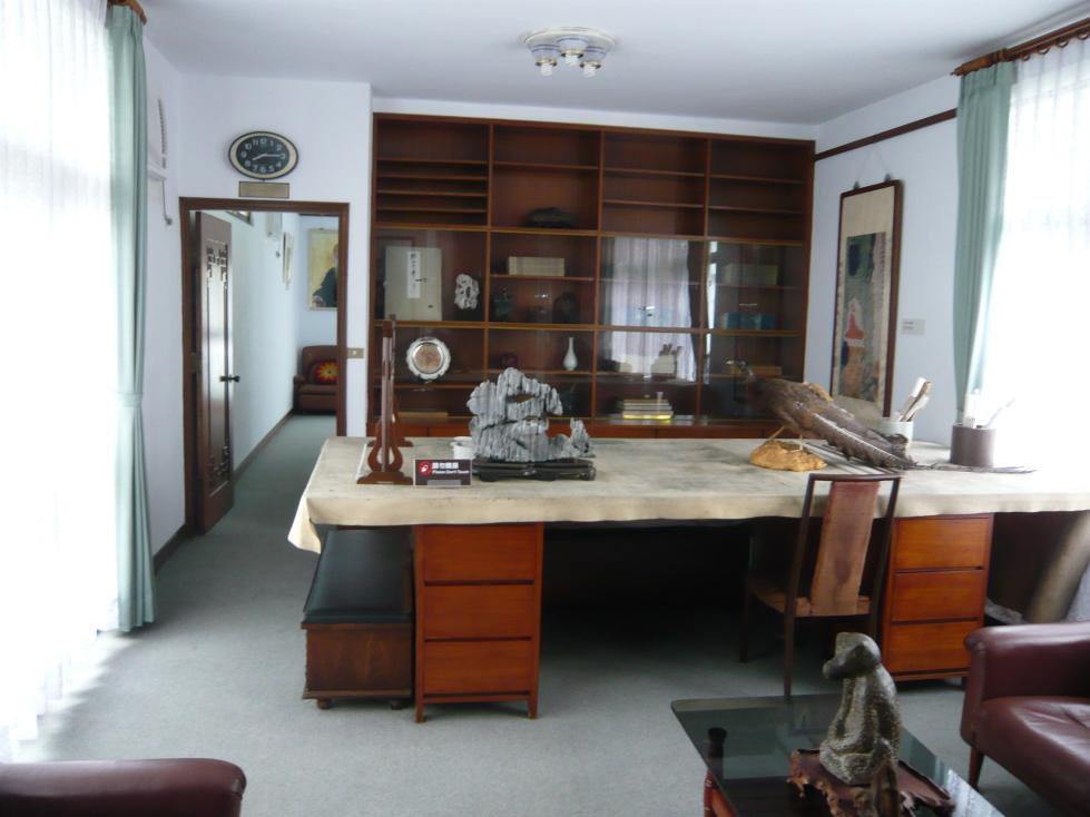 58620_1249095153l4nJ.jpg