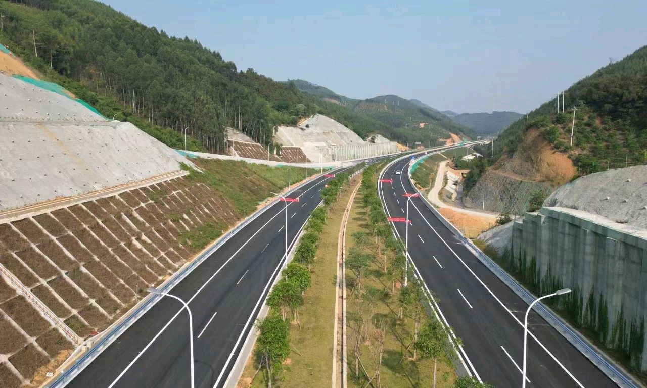 路面工程施工课程封面