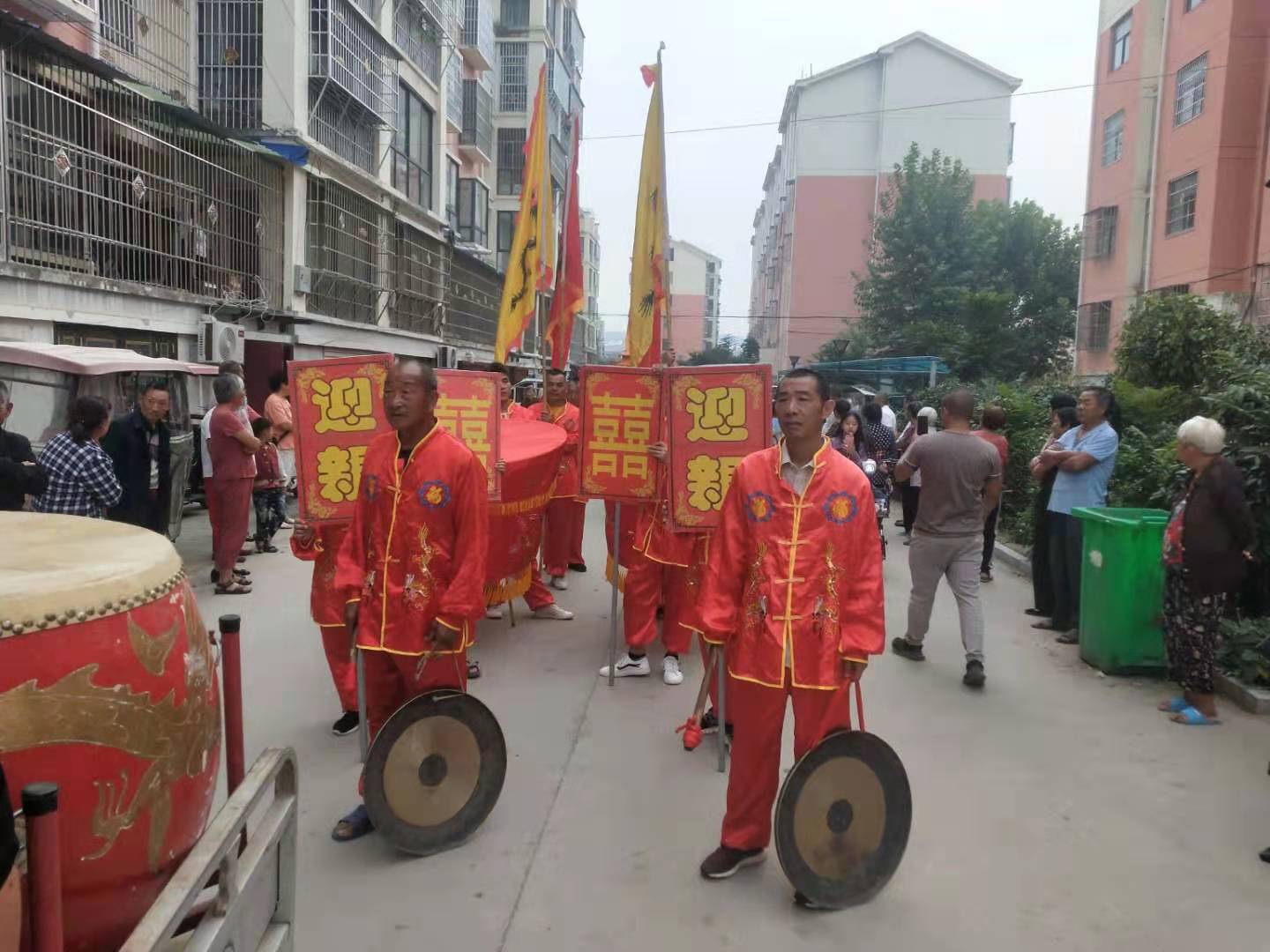 大搬亲