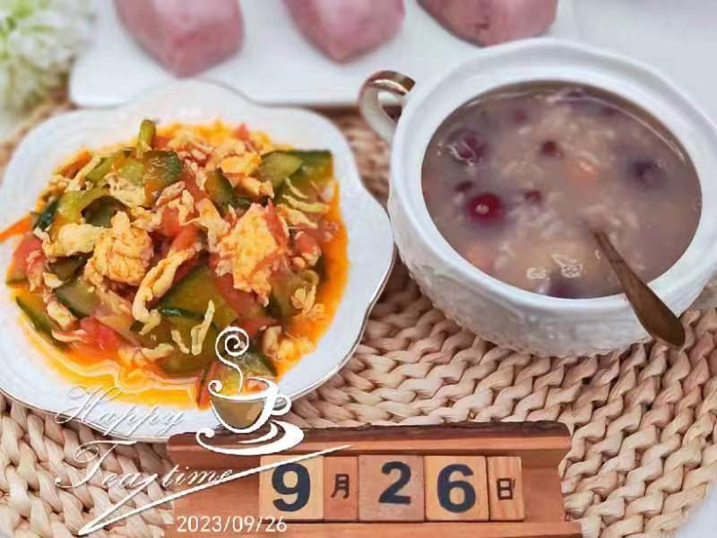 西红柿炒鸡蛋营养八宝粥.jpg