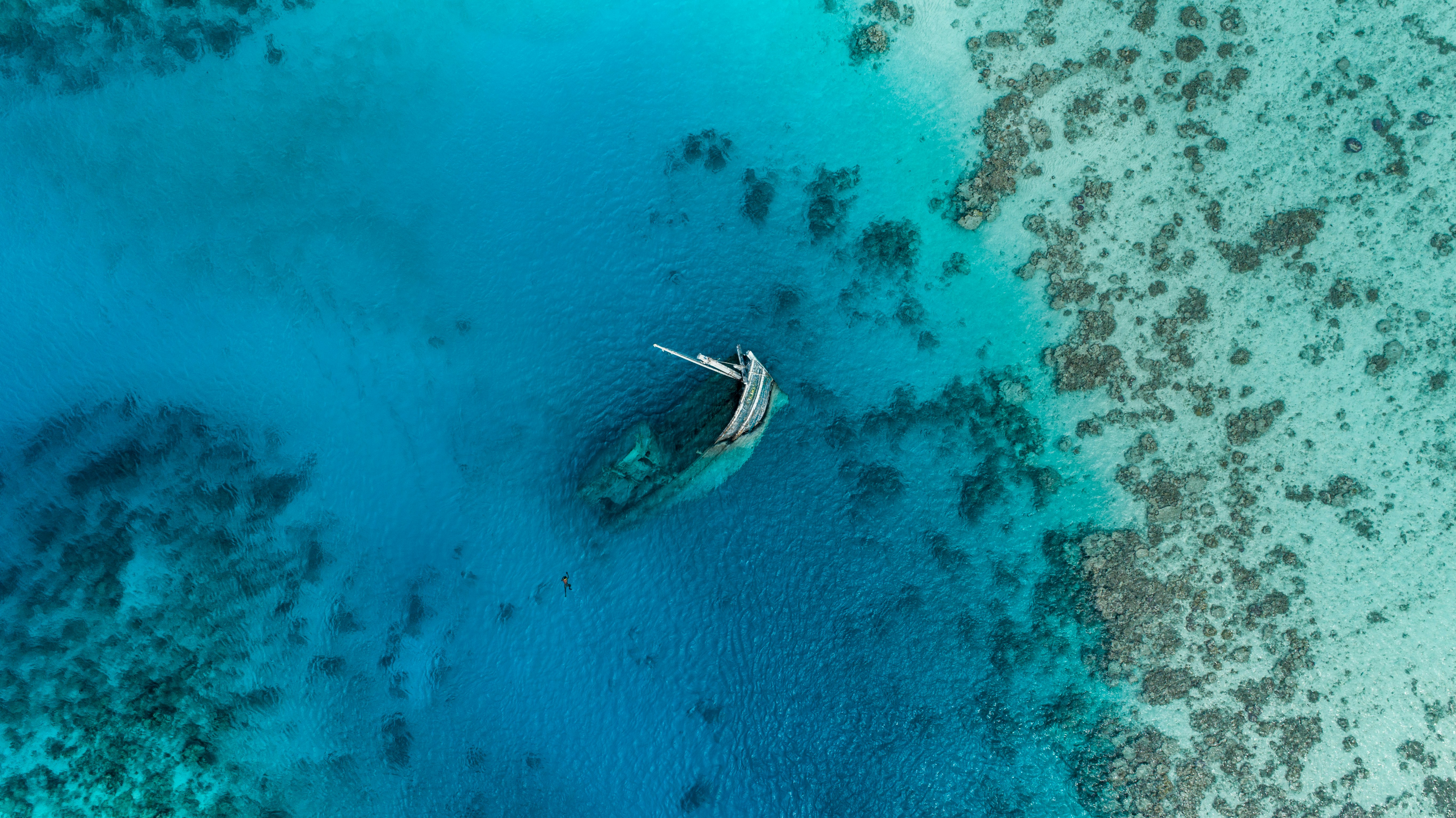 Unsplash桌面 视觉盛宴 光影 桌面精选 百搭桌面背景