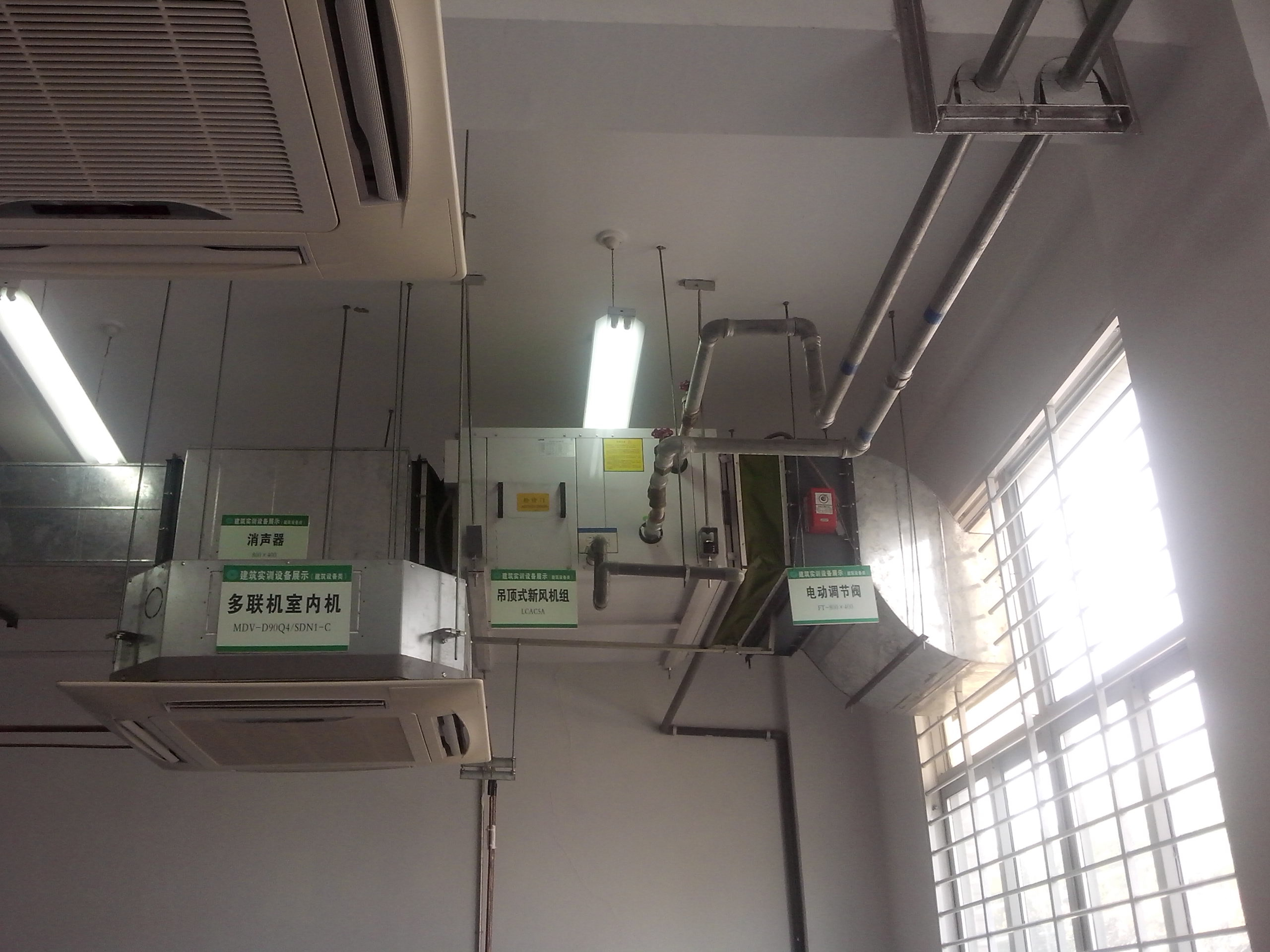 吊顶新风机组.jpg
