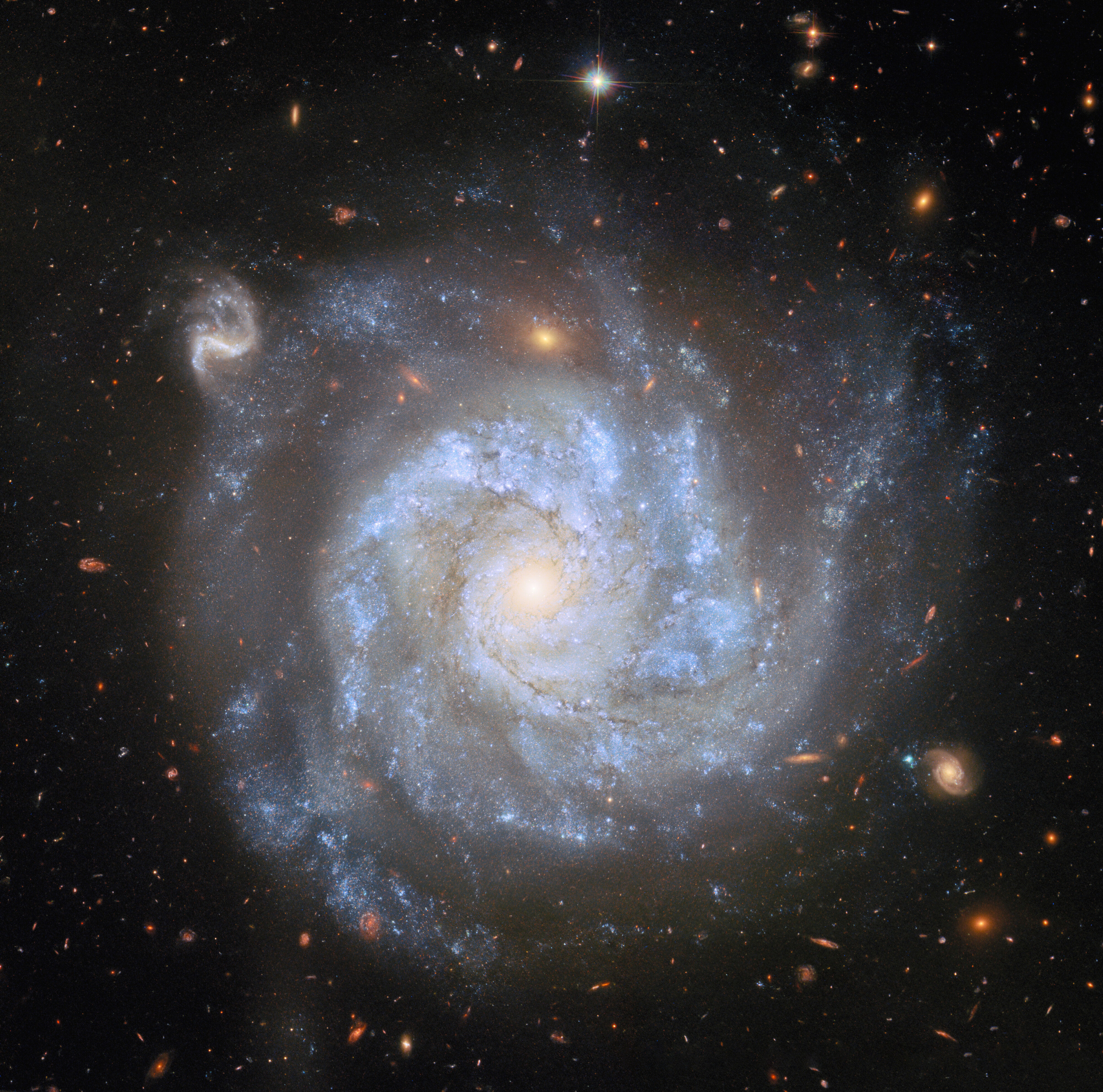 NGC 1309：有用的螺旋星系
