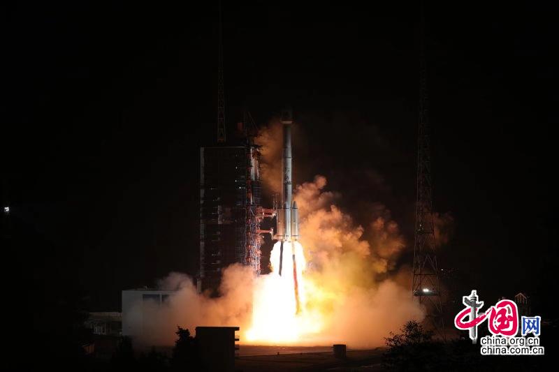航天技术发展成就:人造卫星-2018年11月第四十二、四十三颗北斗导航卫星发射任务圆满成功.jpg